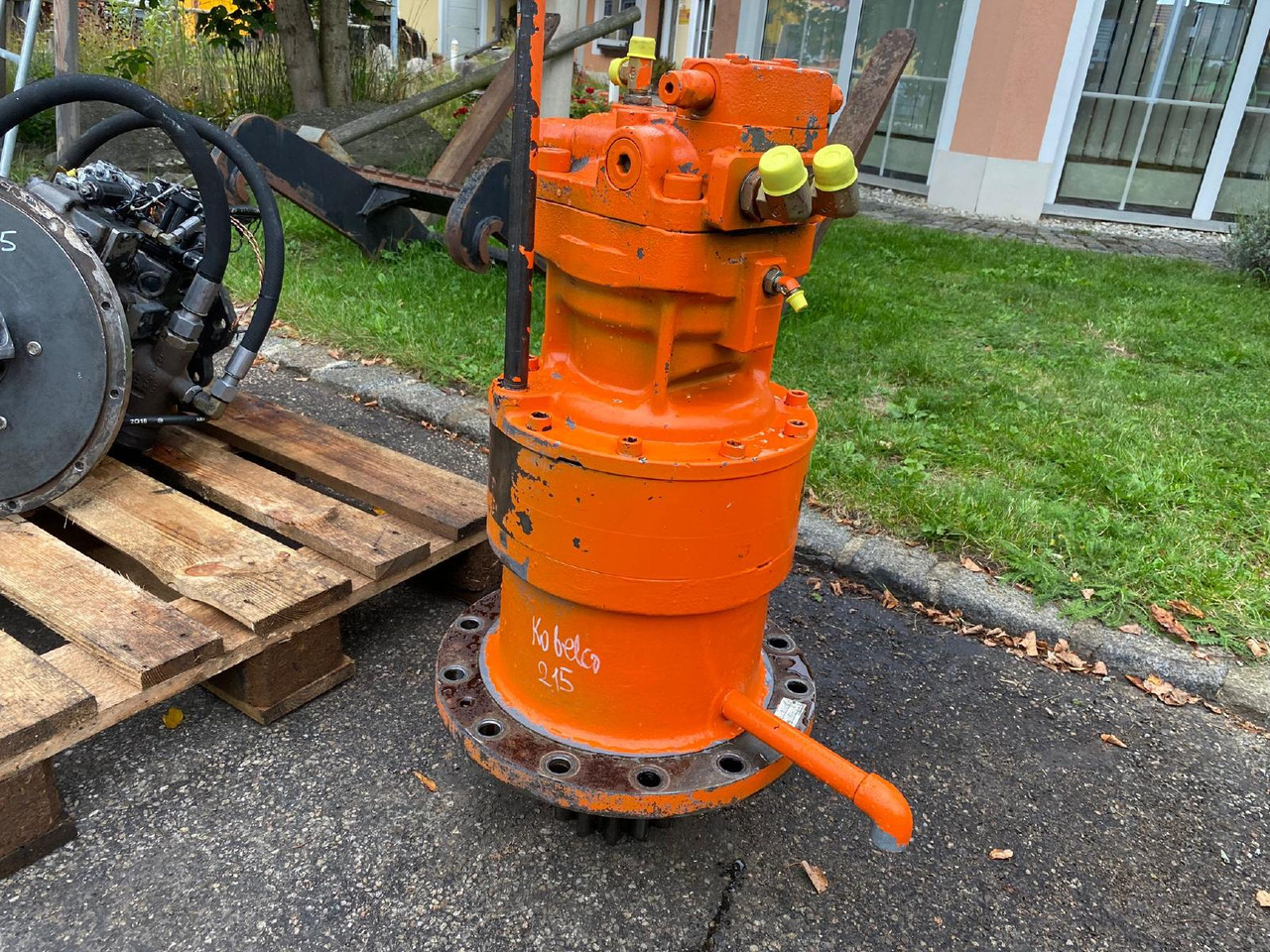 Kobelco Fiat E 215 - מנוע נדנדה עבור מכונת בנייה: תמונה 1 Kobelco Fiat E 215 - מנוע נדנדה עבור מכונת בנייה: תמונה 1