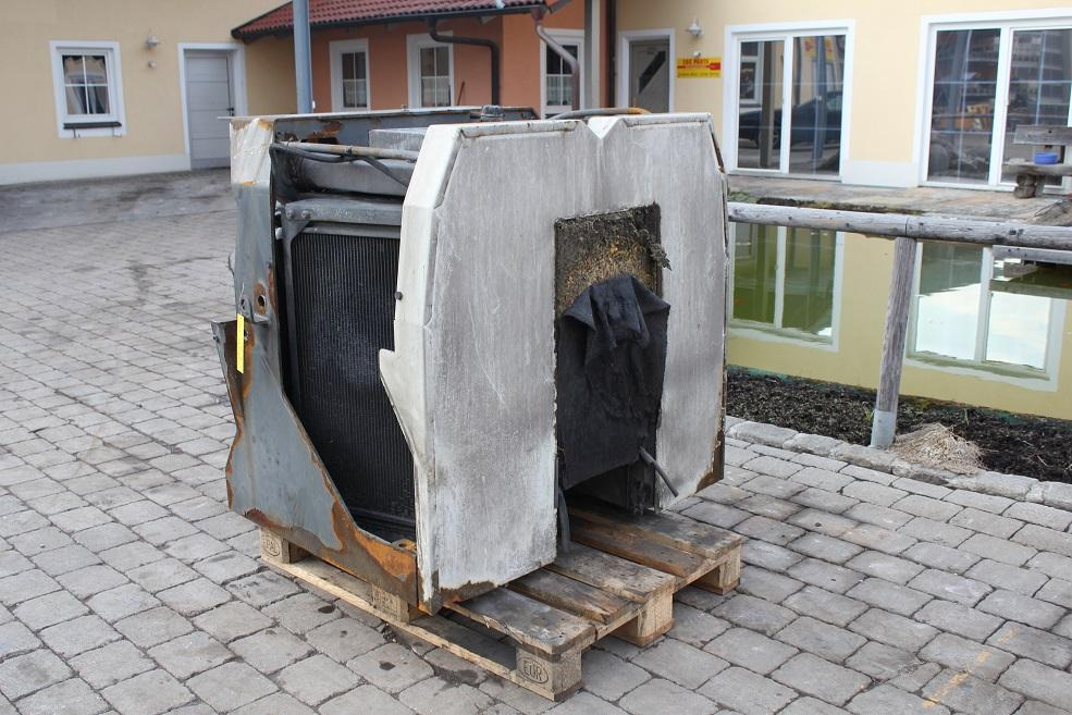 Liebherr 574 - מערכת קירור עבור מכונת בנייה: תמונה 4 Liebherr 574 - מערכת קירור עבור מכונת בנייה: תמונה 4