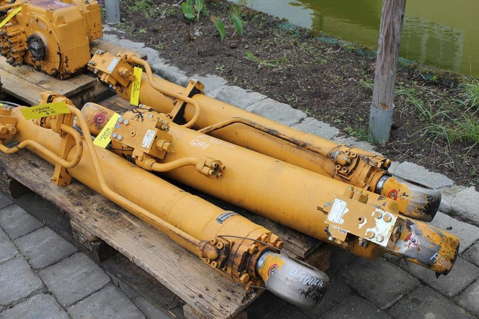 Liebherr A 900 LIT - צילינדר הידרולי עבור מכונת בנייה: תמונה 2 Liebherr A 900 LIT - צילינדר הידרולי עבור מכונת בנייה: תמונה 2