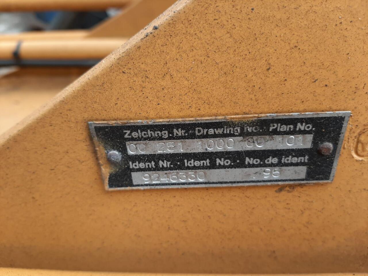 Liebherr A 900 LIT - זרוע עבור מחפר: תמונה 3 Liebherr A 900 LIT - זרוע עבור מחפר: תמונה 3