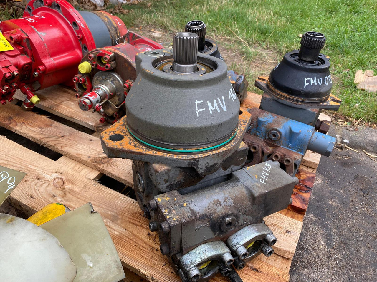 Liebherr FMV 165 - הנעה סופית עבור מכונת בנייה: תמונה 1 Liebherr FMV 165 - הנעה סופית עבור מכונת בנייה: תמונה 1