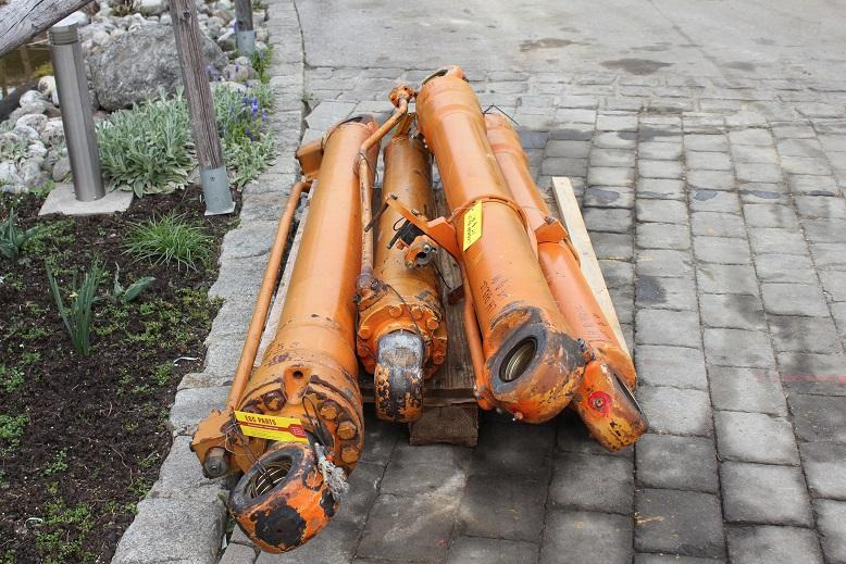 Liebherr R 912 LC LIT - צילינדר הידרולי עבור מכונת בנייה: תמונה 2 Liebherr R 912 LC LIT - צילינדר הידרולי עבור מכונת בנייה: תמונה 2