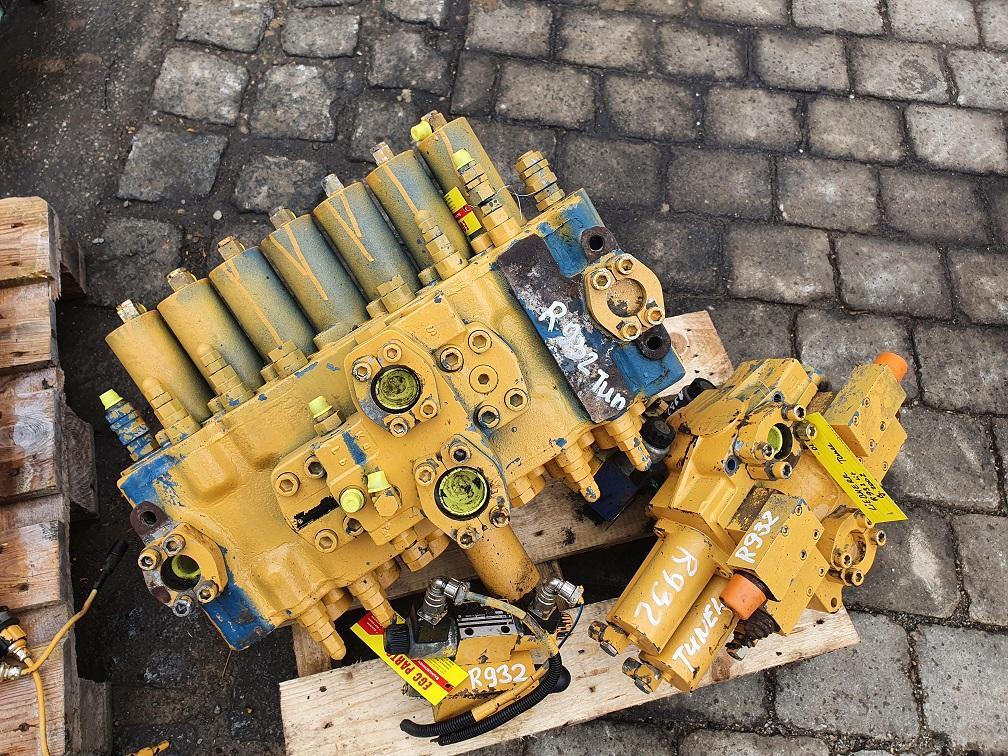 Liebherr R 932 LIT - שסתום הידרולי עבור מכונת בנייה: תמונה 4 Liebherr R 932 LIT - שסתום הידרולי עבור מכונת בנייה: תמונה 4
