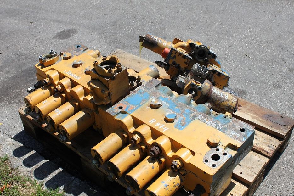 שסתום הידרולי עבור מכונת בנייה Liebherr R 974: תמונה 6