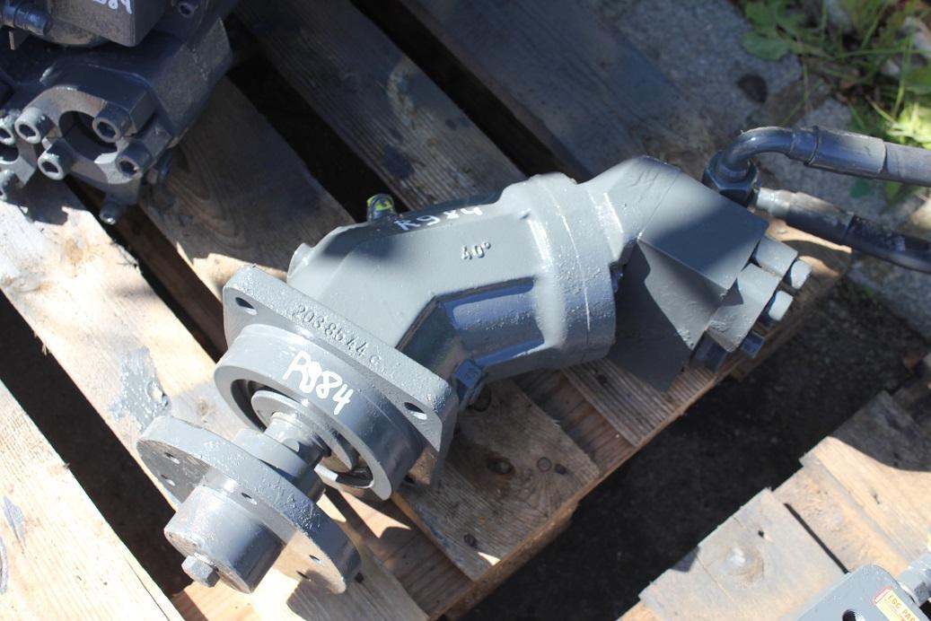 Liebherr R 984 - חלקי הידרוליקה עבור מחפר: תמונה 1 Liebherr R 984 - חלקי הידרוליקה עבור מחפר: תמונה 1