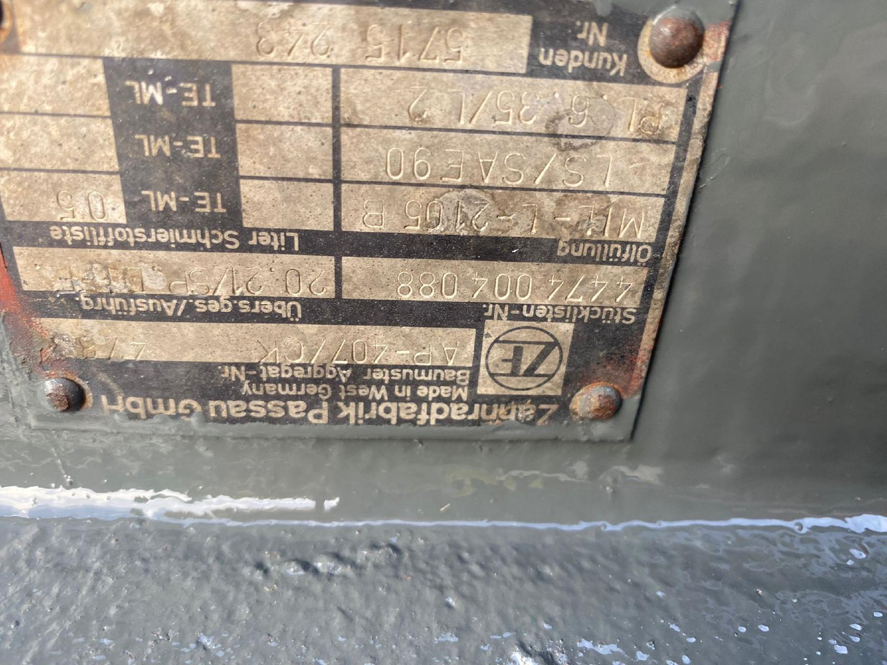 Liebherr ZF AP 409 , AP 407 aus LH L 531 - סרן וחלקים עבור מכונת בנייה: תמונה 3 Liebherr ZF AP 409 , AP 407 aus LH L 531 - סרן וחלקים עבור מכונת בנייה: תמונה 3