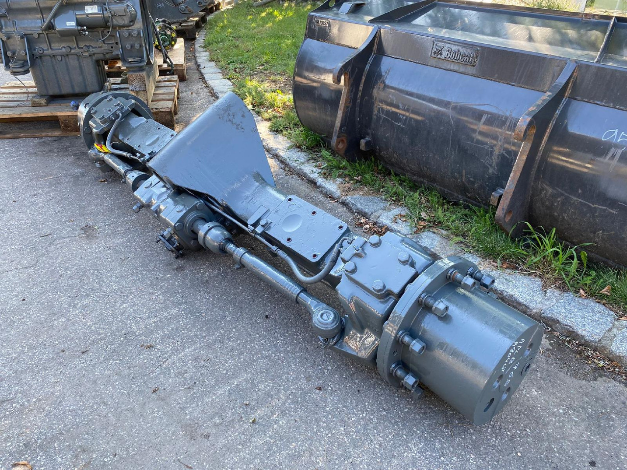 Liebherr ZF APL B 765 aus LH A904 LIT - סרן וחלקים עבור מכונת בנייה: תמונה 1 Liebherr ZF APL B 765 aus LH A904 LIT - סרן וחלקים עבור מכונת בנייה: תמונה 1