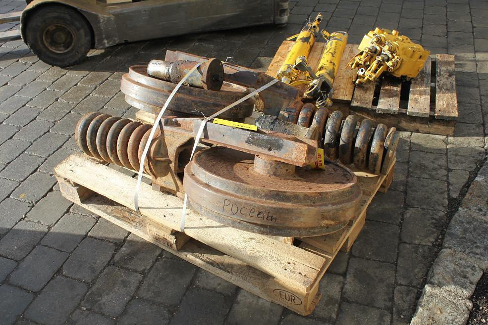 Poclain 90 - חלקי תושבת עבור מכונת בנייה: תמונה 4 Poclain 90 - חלקי תושבת עבור מכונת בנייה: תמונה 4