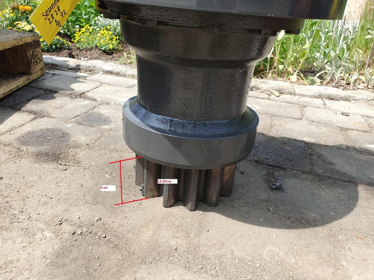 Sennebogen ZR 28 - מנוע נדנדה עבור מכונת בנייה: תמונה 4 Sennebogen ZR 28 - מנוע נדנדה עבור מכונת בנייה: תמונה 4