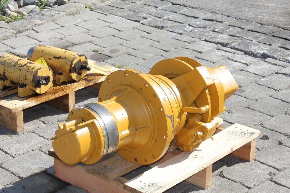 Transmital-Bonfigioli 735 T 2 - מנוע נדנדה עבור מכונת בנייה: תמונה 2 Transmital-Bonfigioli 735 T 2 - מנוע נדנדה עבור מכונת בנייה: תמונה 2