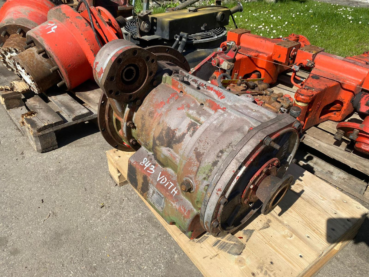 Voith 843 - תמסורת עבור מכונת בנייה: תמונה 2 Voith 843 - תמסורת עבור מכונת בנייה: תמונה 2