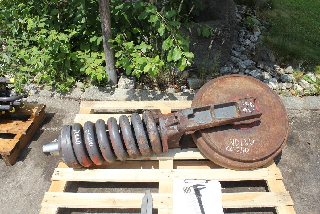 Volvo EC 240 B NLC - חלקי תושבת עבור מכונת בנייה: תמונה 4 Volvo EC 240 B NLC - חלקי תושבת עבור מכונת בנייה: תמונה 4