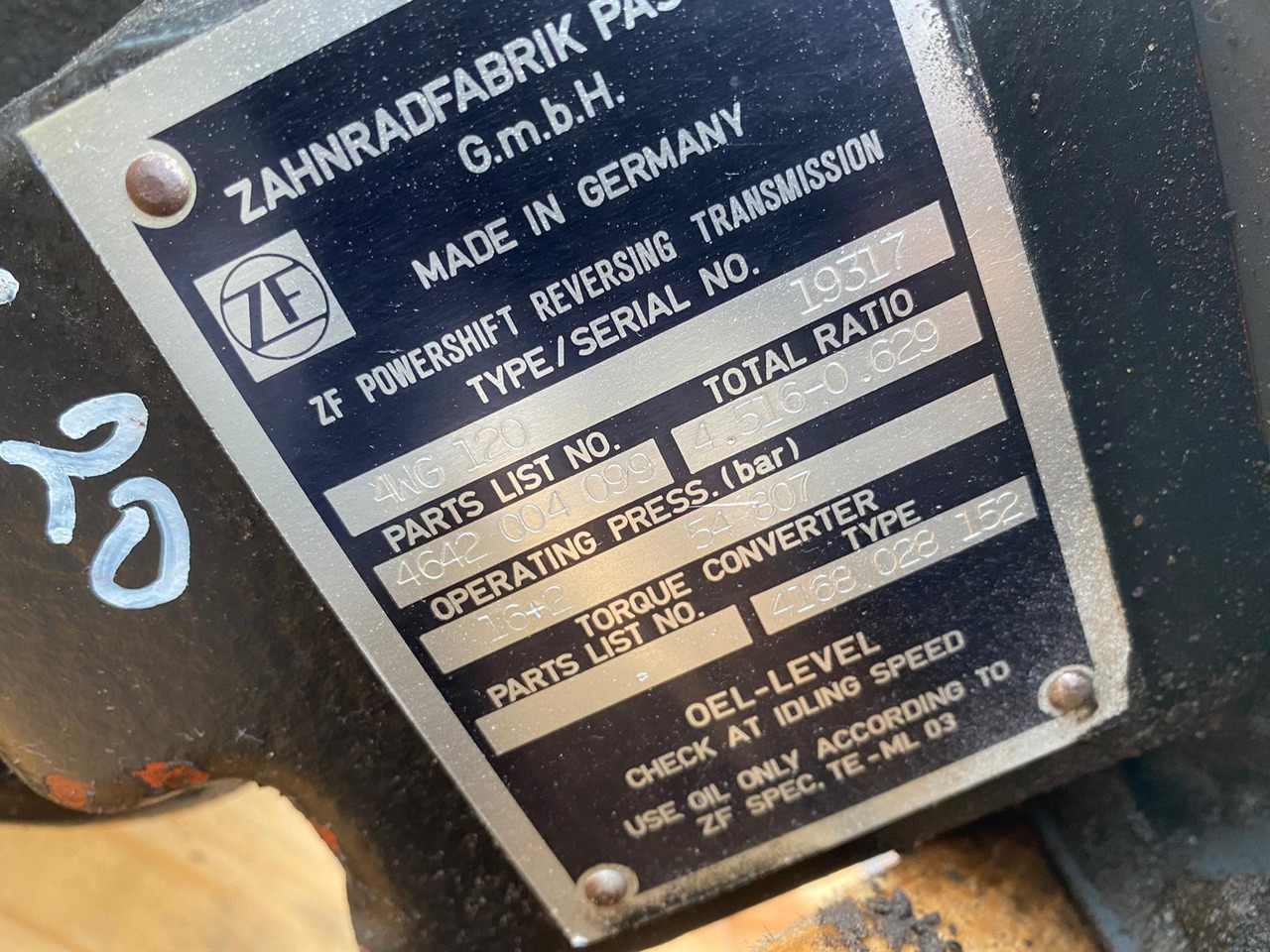ZF 4 WG 120 aus O&K L 20 - תיבת הילוכים עבור מכונת בנייה: תמונה 4 ZF 4 WG 120 aus O&K L 20 - תיבת הילוכים עבור מכונת בנייה: תמונה 4