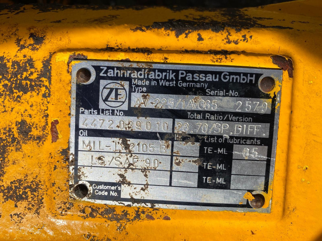 Zettelmeyer ZL 601 B ZF AV 225 - סרן וחלקים עבור מכונת בנייה: תמונה 4 Zettelmeyer ZL 601 B ZF AV 225 - סרן וחלקים עבור מכונת בנייה: תמונה 4