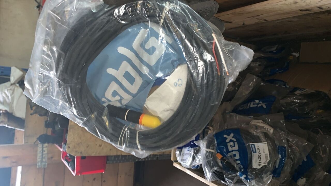 Haldex elektryczny EBS 24V 4m - קו בלמים/ צינור עבור משאית: תמונה 4 Haldex elektryczny EBS 24V 4m - קו בלמים/ צינור עבור משאית: תמונה 4