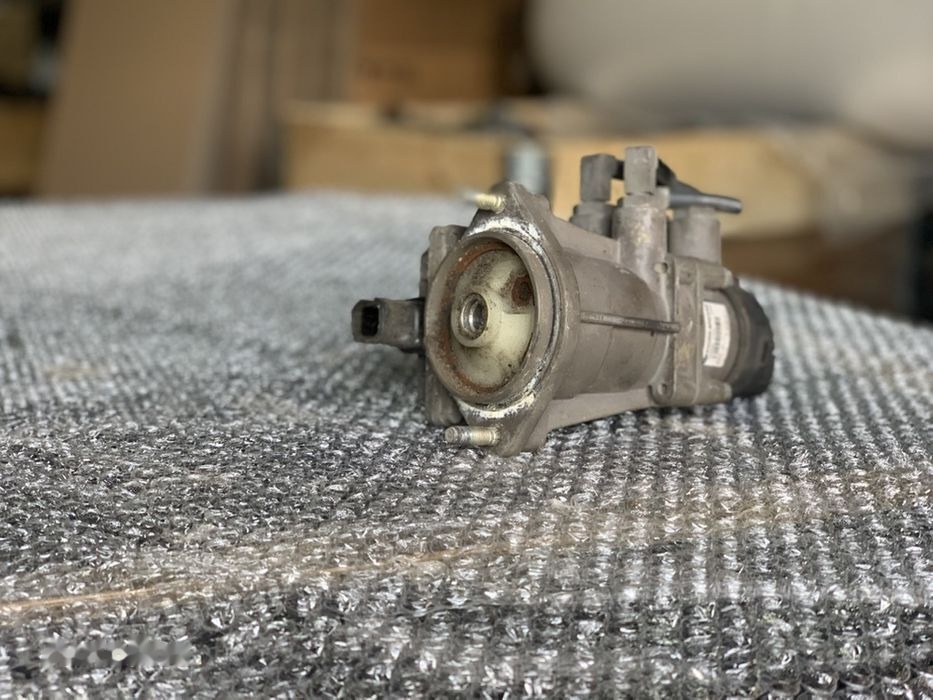 MAN zawór główny hamulcowy oryginał hurt K000926 MAN TGA K000926 - צילינדר בלמים עבור משאית: תמונה 2 MAN zawór główny hamulcowy oryginał hurt K000926 MAN TGA K000926 - צילינדר בלמים עבור משאית: תמונה 2