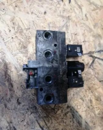 ZAWÓR OTWIERANIA DRZWI 3 CEWKI WABCO DO AUTOBUSÓW MERCEDES MAN D 472600022 - שסתום בלמים עבור משאית: תמונה 3 ZAWÓR OTWIERANIA DRZWI 3 CEWKI WABCO DO AUTOBUSÓW MERCEDES MAN D 472600022 - שסתום בלמים עבור משאית: תמונה 3