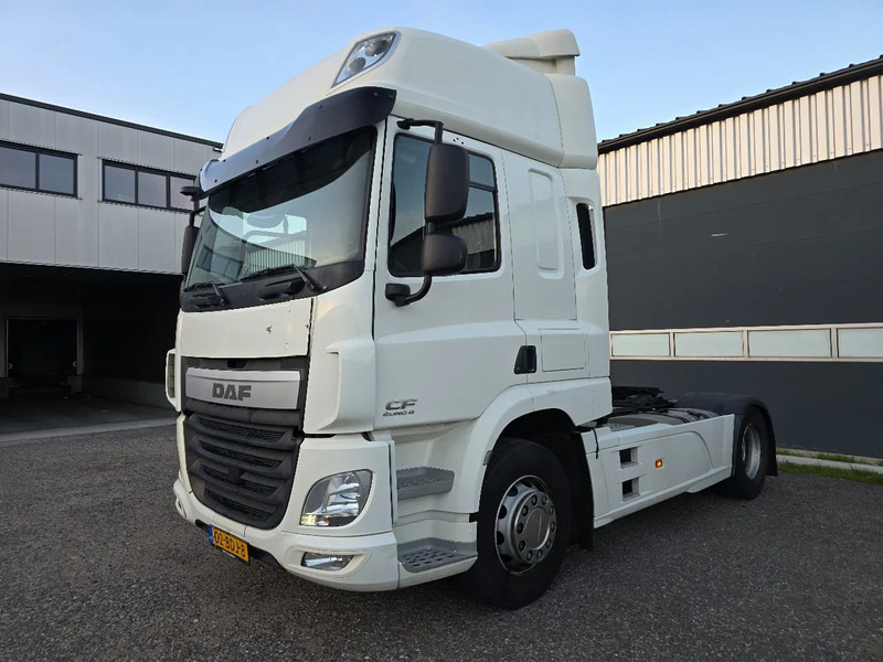 DAF CF Super Space Cabin - יחידת טרקטור: תמונה 3 DAF CF Super Space Cabin - יחידת טרקטור: תמונה 3