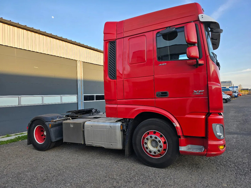 DAF XF 440 Euro 6 2015 - יחידת טרקטור: תמונה 4 DAF XF 440 Euro 6 2015 - יחידת טרקטור: תמונה 4