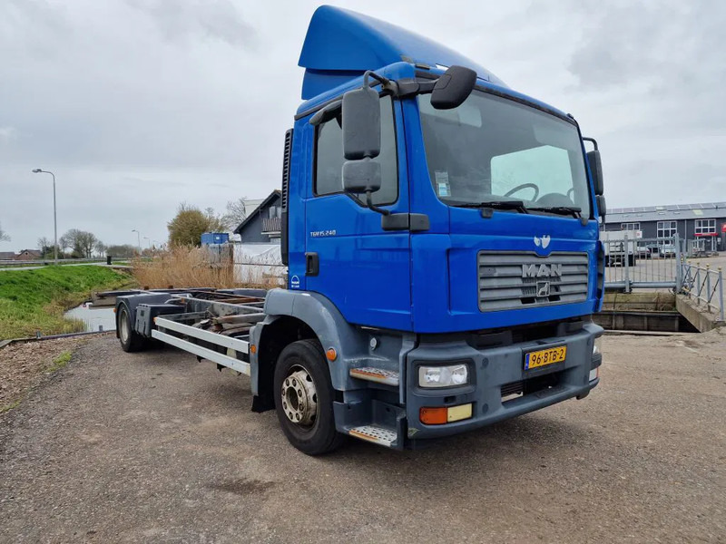 MAN TGM 15.240 container, BDF, 2009, NL Truck - מוביל מכולות/ משאית החלפת גוף: תמונה 2 MAN TGM 15.240 container, BDF, 2009, NL Truck - מוביל מכולות/ משאית החלפת גוף: תמונה 2