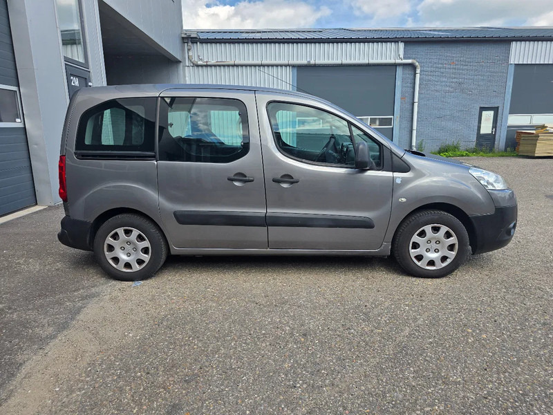 Peugeot Partner 1.6 benzine - מכונית: תמונה 3 Peugeot Partner 1.6 benzine - מכונית: תמונה 3