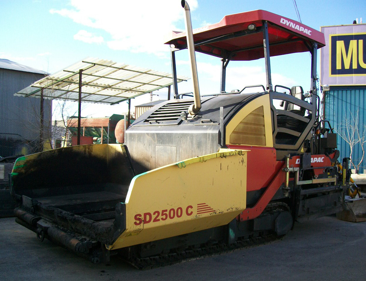 Extendedora de cadenas Dynapac SD 2500C - מרצף אספלט: תמונה 1 Extendedora de cadenas Dynapac SD 2500C - מרצף אספלט: תמונה 1