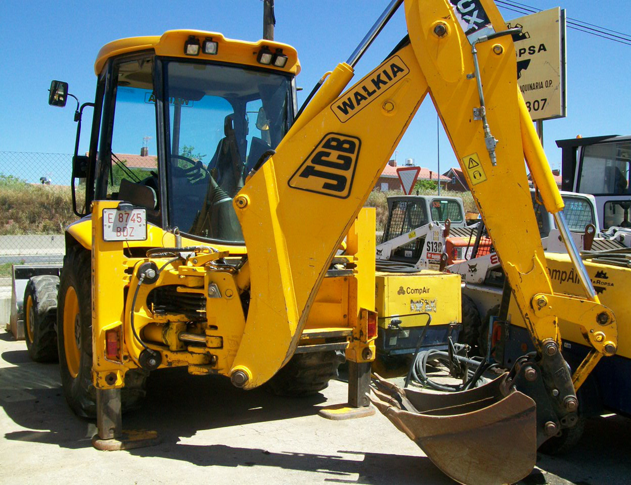 Pala Mixta JCB 3CX 4T - מחפרון: תמונה 1 Pala Mixta JCB 3CX 4T - מחפרון: תמונה 1