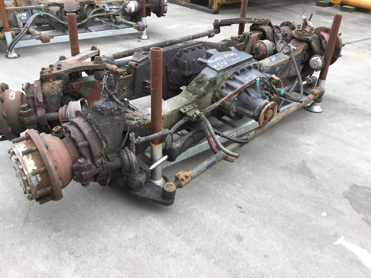 DAF SK 598 axle 5 - סרן וחלקים עבור עגורן נייד: תמונה 2 DAF SK 598 axle 5 - סרן וחלקים עבור עגורן נייד: תמונה 2
