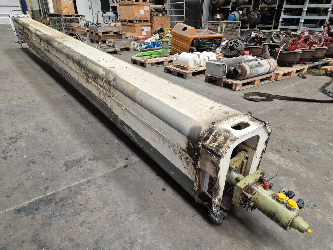 Demag AC 35 Double telescopic cylinder - צילינדר הידרולי עבור עגורן נייד: תמונה 1 Demag AC 35 Double telescopic cylinder - צילינדר הידרולי עבור עגורן נייד: תמונה 1