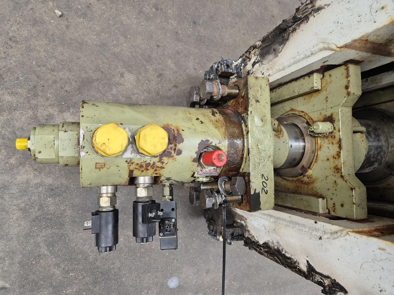 Demag AC 35 Double telescopic cylinder - צילינדר הידרולי עבור עגורן נייד: תמונה 2 Demag AC 35 Double telescopic cylinder - צילינדר הידרולי עבור עגורן נייד: תמונה 2