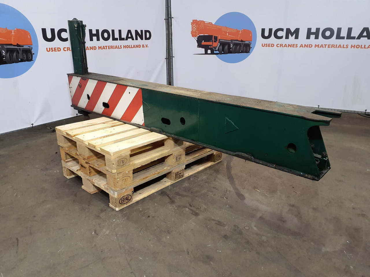 FAUN ATF 30-2 outrigger beam front complete - מתלה עבור עגורן נייד: תמונה 3 FAUN ATF 30-2 outrigger beam front complete - מתלה עבור עגורן נייד: תמונה 3