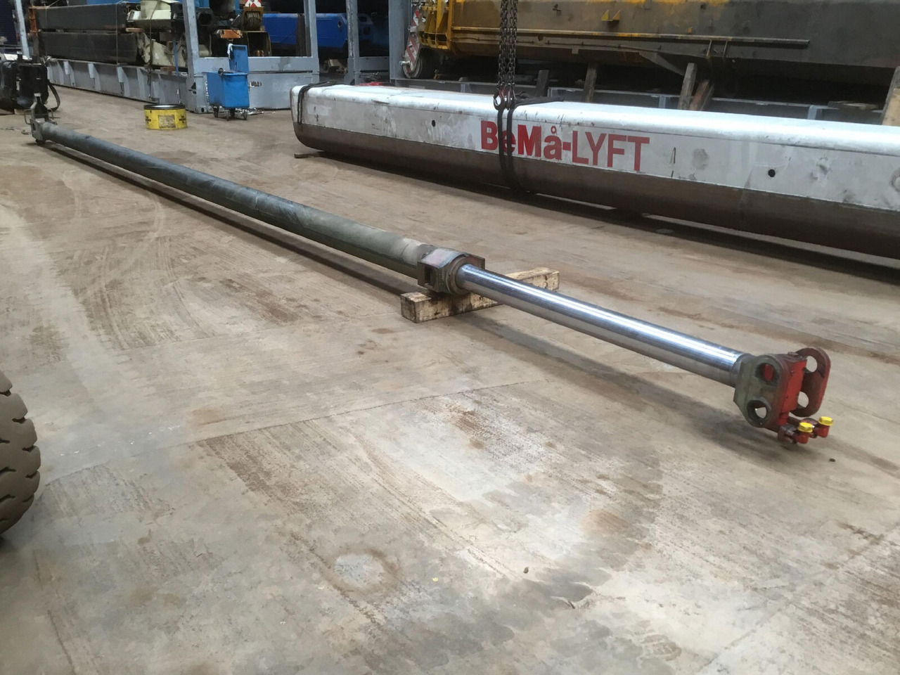 FAUN ATF 50 G-3 telescopic cylinder - צילינדר הידרולי עבור עגורן נייד: תמונה 2 FAUN ATF 50 G-3 telescopic cylinder - צילינדר הידרולי עבור עגורן נייד: תמונה 2