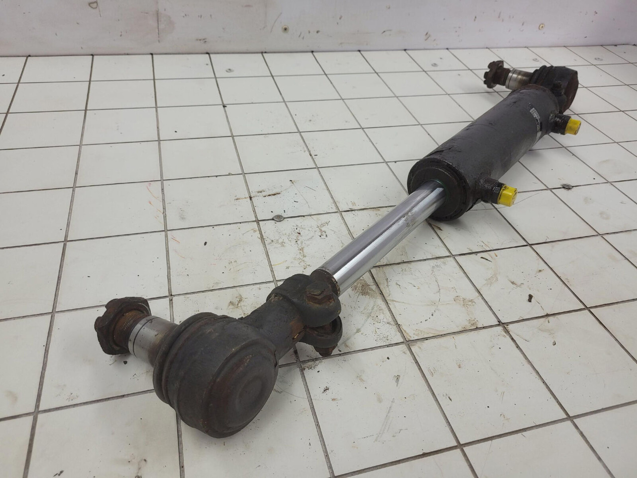 FAUN ATF 50G-3 steering cylinder - צילינדר הידרולי עבור עגורן נייד: תמונה 4 FAUN ATF 50G-3 steering cylinder - צילינדר הידרולי עבור עגורן נייד: תמונה 4