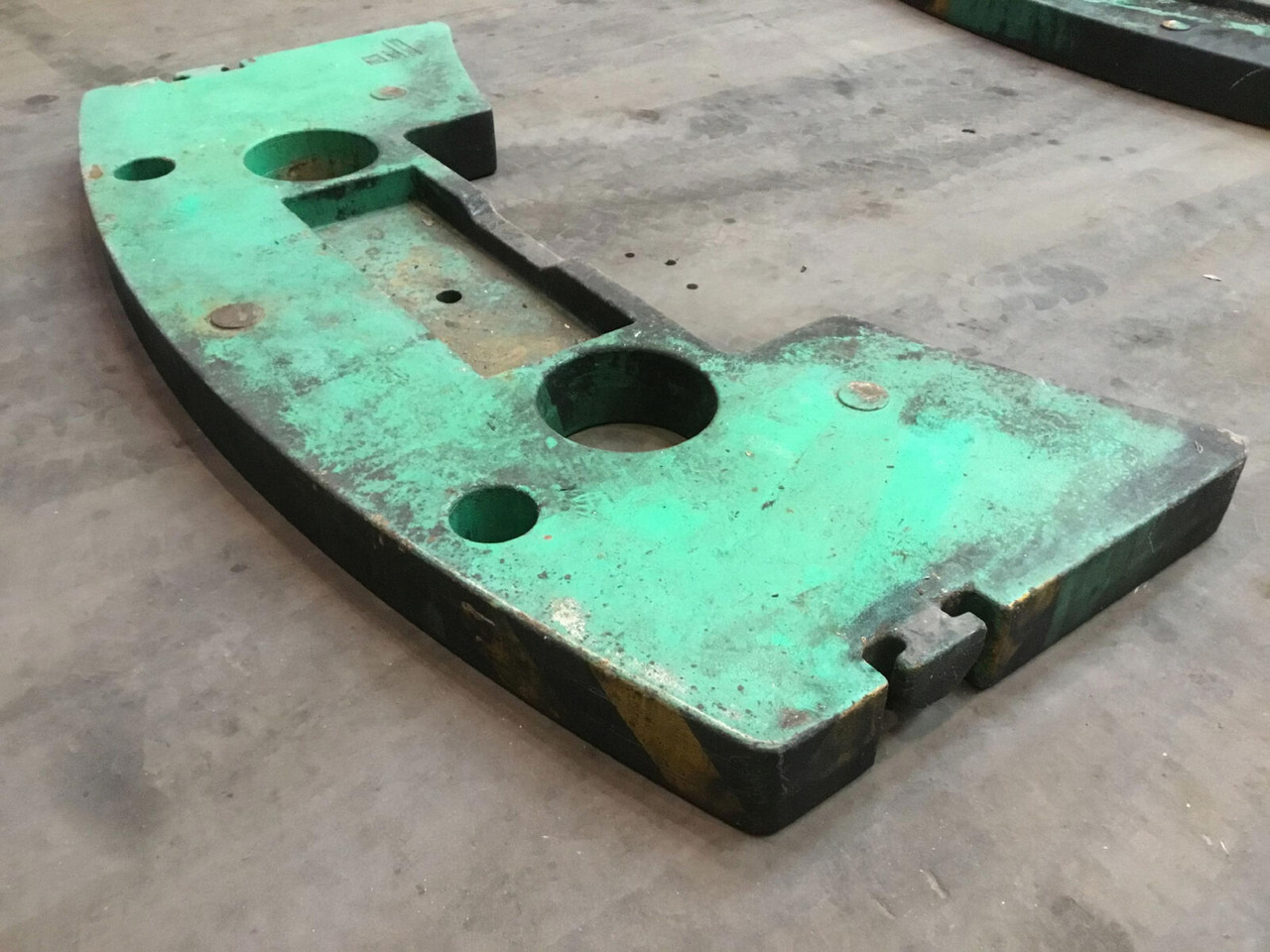 FAUN ATF 60-3 counterweight 2.0T - משקל נגד עבור עגורן נייד: תמונה 2 FAUN ATF 60-3 counterweight 2.0T - משקל נגד עבור עגורן נייד: תמונה 2