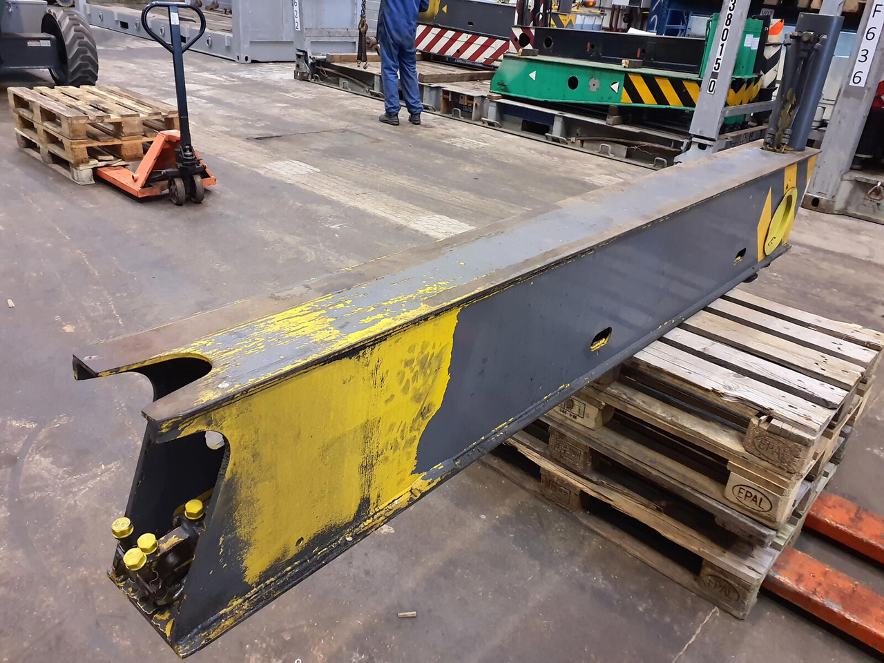 FAUN RTF 50-3 outrigger beam front complete - מתלה עבור עגורן נייד: תמונה 4 FAUN RTF 50-3 outrigger beam front complete - מתלה עבור עגורן נייד: תמונה 4