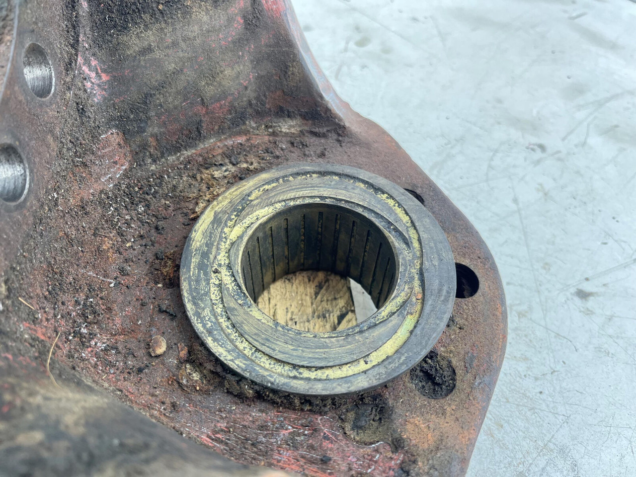 מפרק היגוי עבור עגורן נייד FAUN RTF 50 Steering knuckle 16 holes axle 1 right: תמונה 7