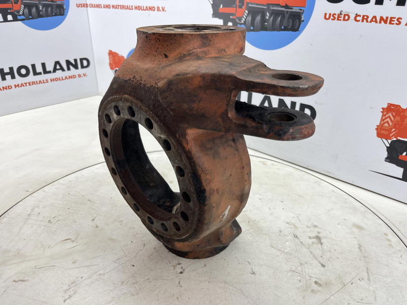 Faun RTF 50 Steering knuckle 16 holes axle 1 left - מפרק היגוי עבור עגורן: תמונה 1 Faun RTF 50 Steering knuckle 16 holes axle 1 left - מפרק היגוי עבור עגורן: תמונה 1