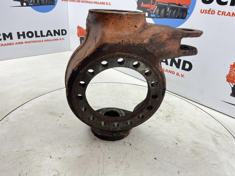 Faun RTF 50 Steering knuckle 16 holes axle 1 left - מפרק היגוי עבור עגורן: תמונה 2 Faun RTF 50 Steering knuckle 16 holes axle 1 left - מפרק היגוי עבור עגורן: תמונה 2