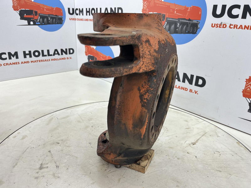 Faun RTF 50 Steering knuckle 16 holes axle 3 right - מפרק היגוי עבור עגורן: תמונה 3 Faun RTF 50 Steering knuckle 16 holes axle 3 right - מפרק היגוי עבור עגורן: תמונה 3