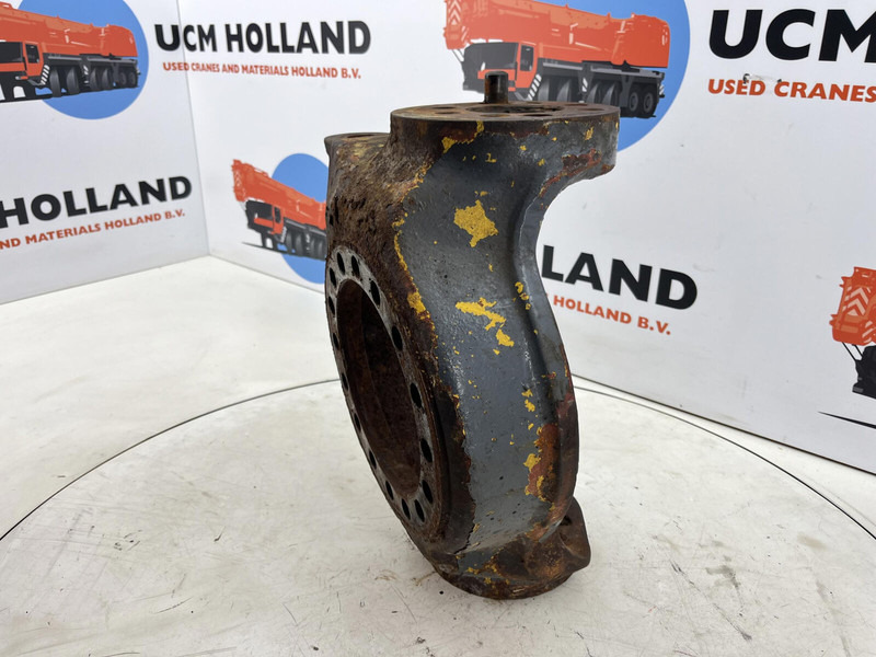 Faun RTF 50 Steering knuckle 16 holes right - מפרק היגוי עבור עגורן: תמונה 1 Faun RTF 50 Steering knuckle 16 holes right - מפרק היגוי עבור עגורן: תמונה 1