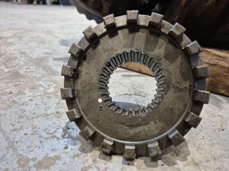 Faun RTF 60 mid differential 12 x 27 - הילוך דיפרנציאלי עבור עגורן: תמונה 5 Faun RTF 60 mid differential 12 x 27 - הילוך דיפרנציאלי עבור עגורן: תמונה 5
