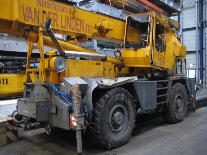 Grove AT 633 for parts - עגורן נייד: תמונה 2 Grove AT 633 for parts - עגורן נייד: תמונה 2