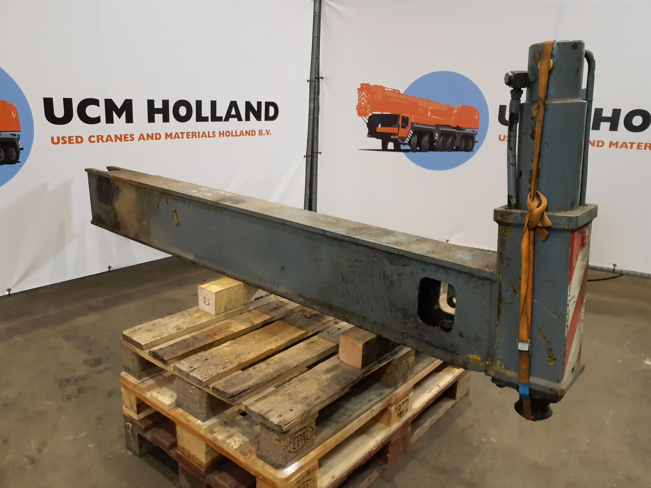 Grove AT 633 outrigger beam complete rear - מתלה עבור עגורן נייד: תמונה 1 Grove AT 633 outrigger beam complete rear - מתלה עבור עגורן נייד: תמונה 1