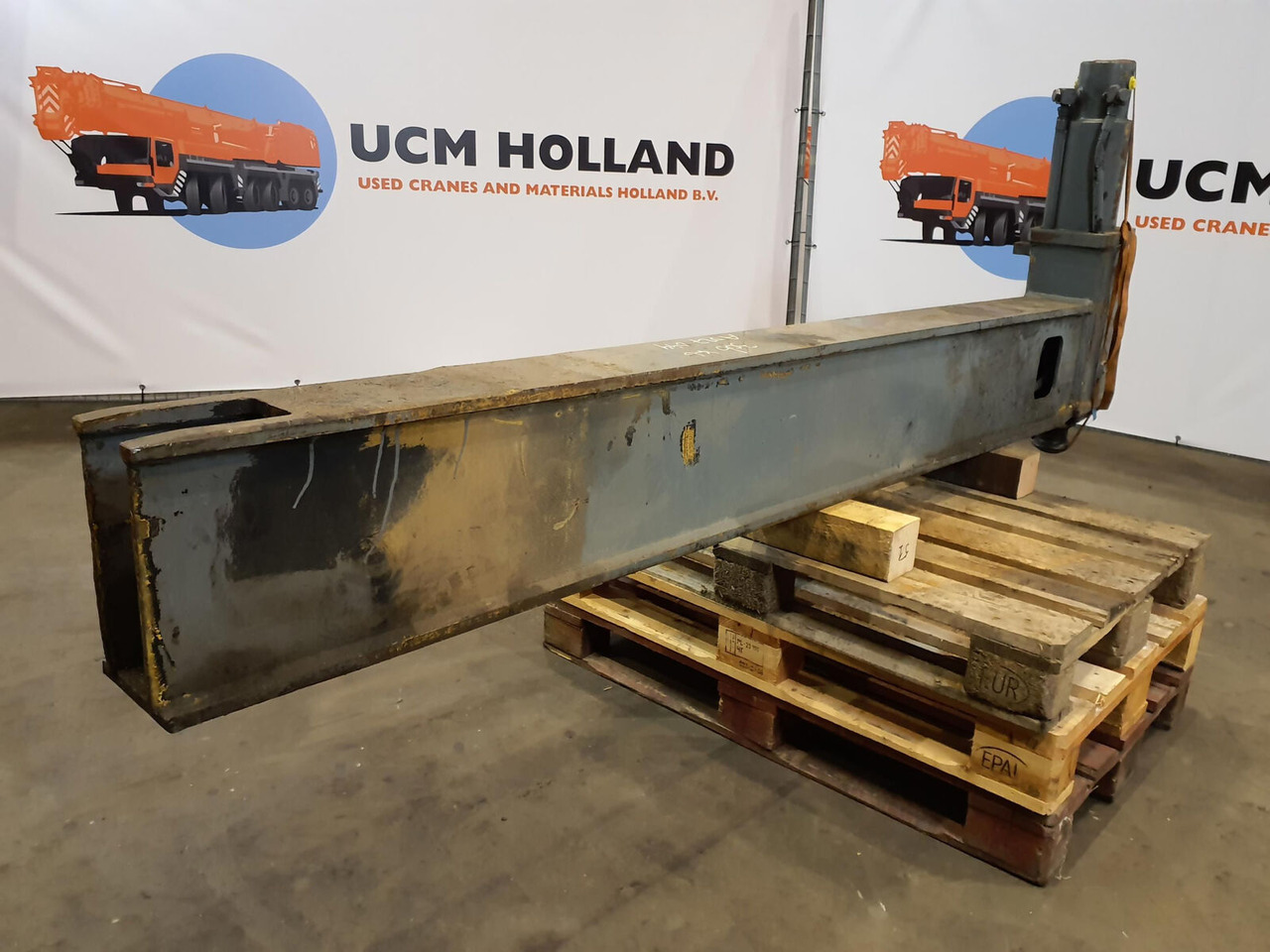 Grove AT 633 outrigger beam complete rear - מתלה עבור עגורן נייד: תמונה 4 Grove AT 633 outrigger beam complete rear - מתלה עבור עגורן נייד: תמונה 4