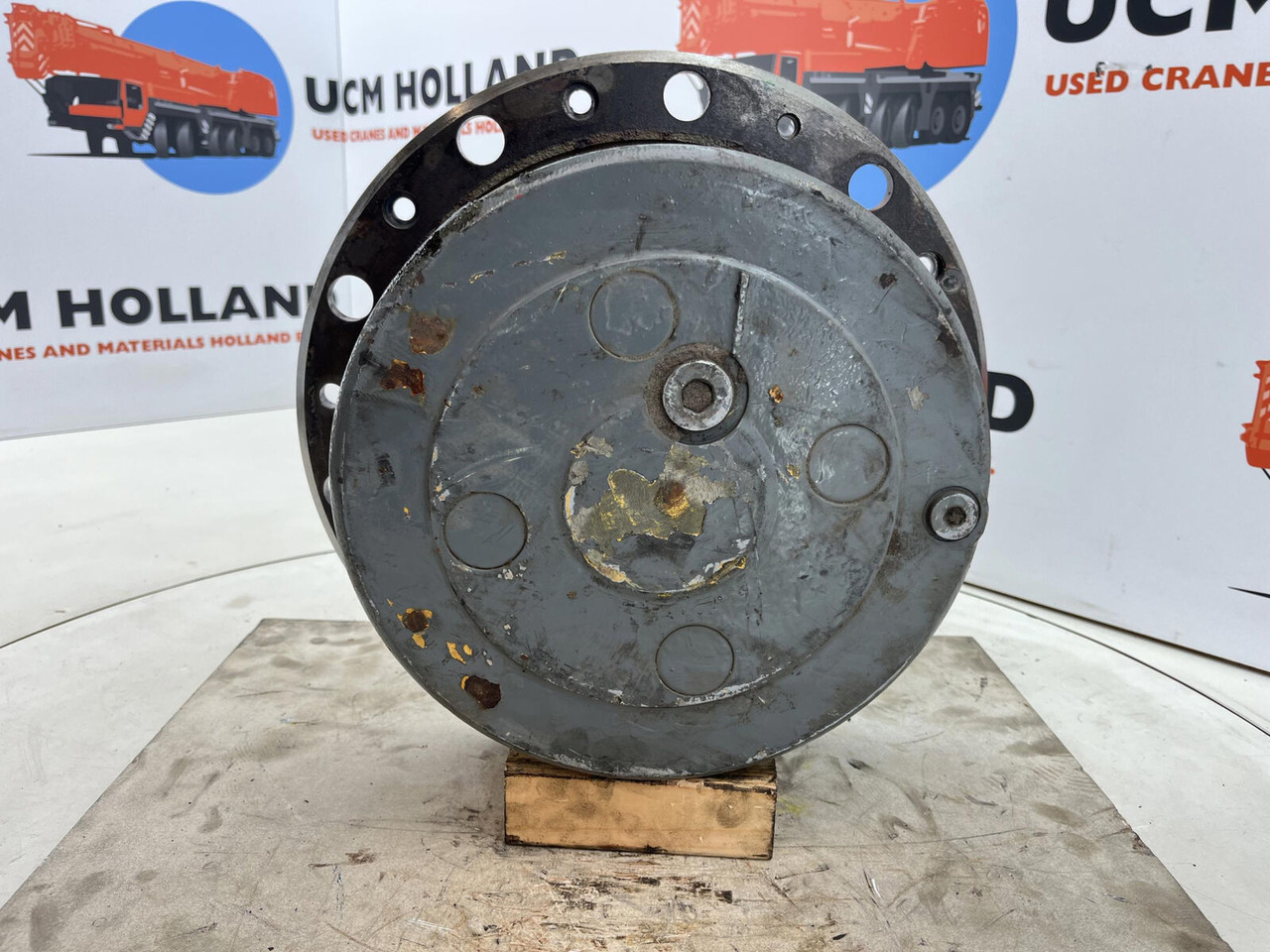Grove AT 633 planetary gear 22-25-74-38-4pl-H135-46 - הנעה סופית עבור עגורן נייד: תמונה 1 Grove AT 633 planetary gear 22-25-74-38-4pl-H135-46 - הנעה סופית עבור עגורן נייד: תמונה 1