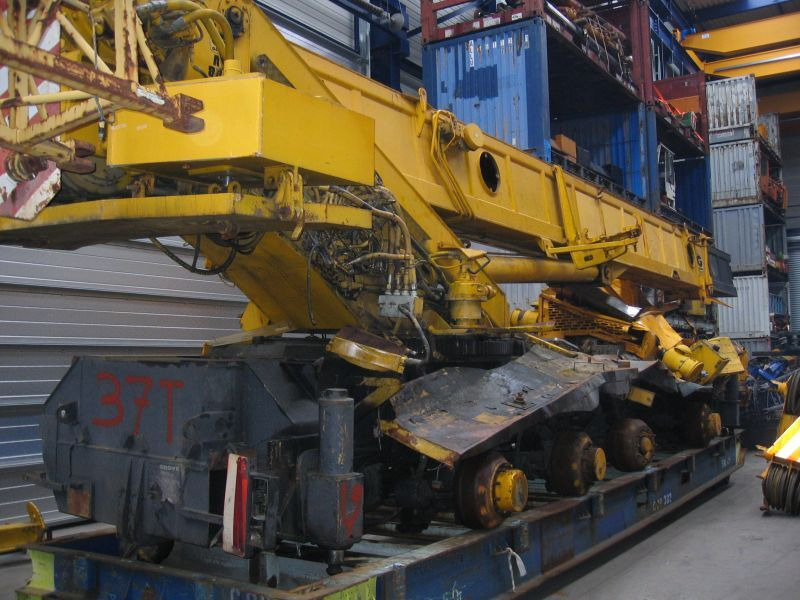 Grove AT 880 for parts - עגורן נייד: תמונה 2 Grove AT 880 for parts - עגורן נייד: תמונה 2