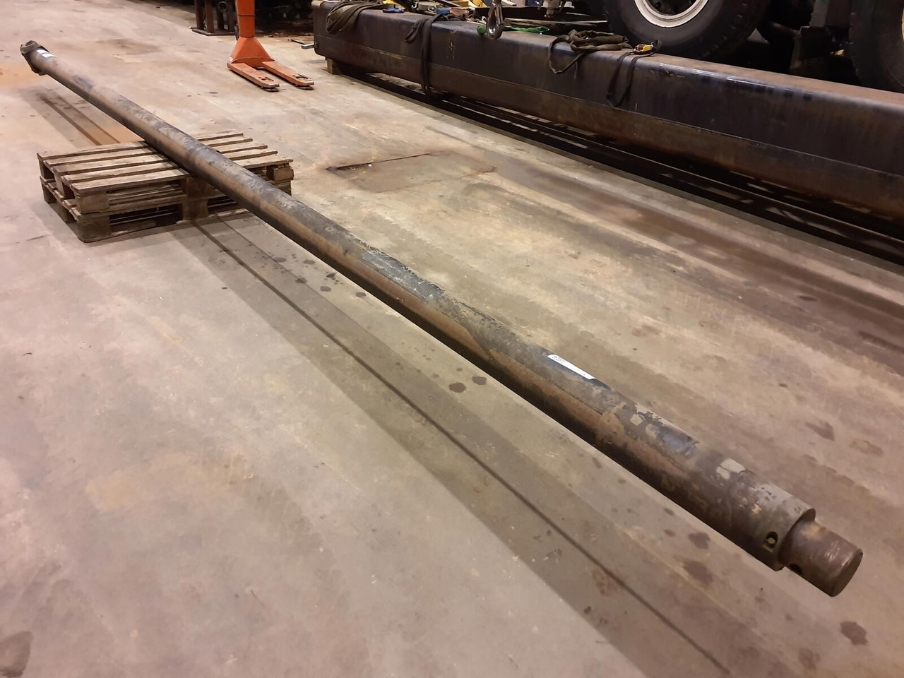 Grove GMK 2035 Telescopic cylinder - צילינדר הידרולי עבור עגורן נייד: תמונה 3 Grove GMK 2035 Telescopic cylinder - צילינדר הידרולי עבור עגורן נייד: תמונה 3