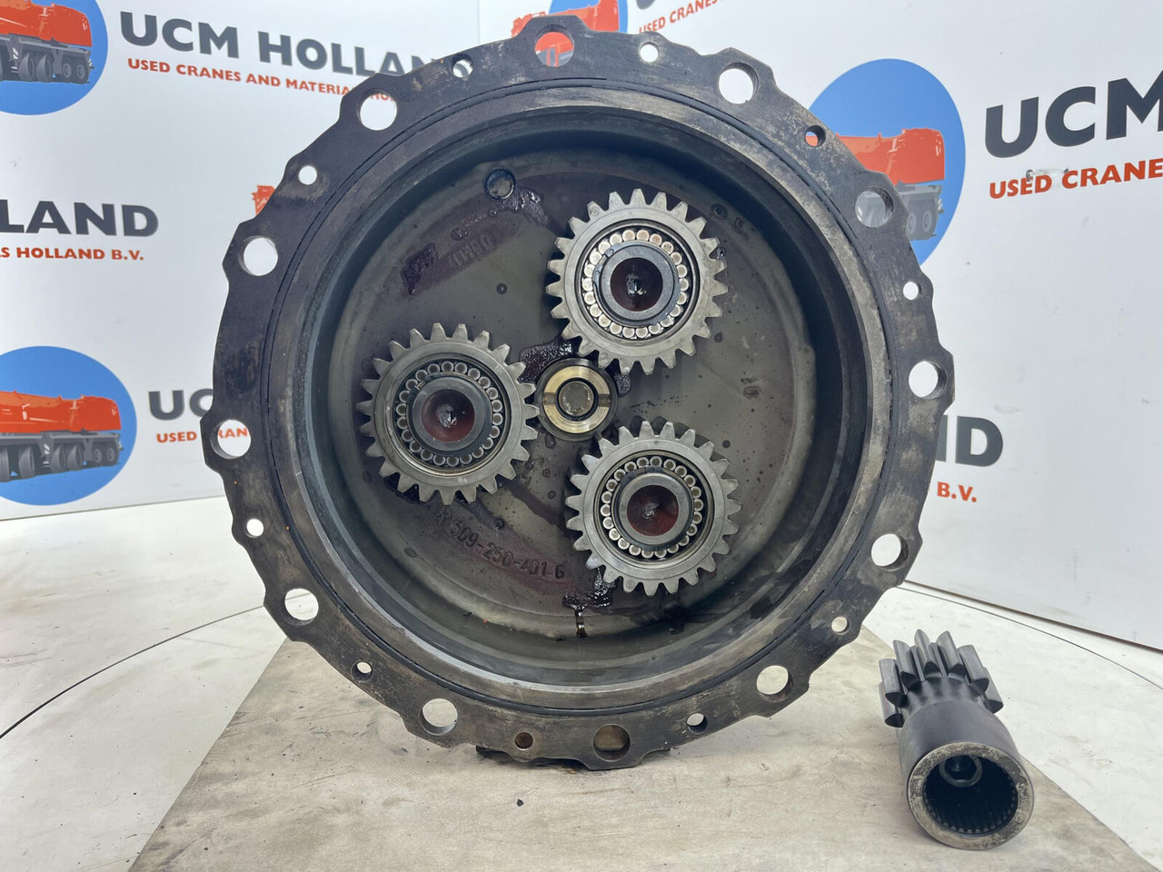 Grove GMK 2035 planetary gear 12-23-60-34-3pl-H135-46 - הנעה סופית עבור עגורן נייד: תמונה 5 Grove GMK 2035 planetary gear 12-23-60-34-3pl-H135-46 - הנעה סופית עבור עגורן נייד: תמונה 5