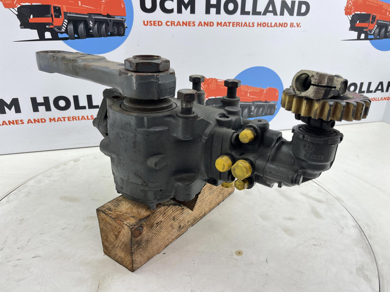 Grove GMK 2035 steering box - עמודת היגוי עבור עגורן: תמונה 3 Grove GMK 2035 steering box - עמודת היגוי עבור עגורן: תמונה 3
