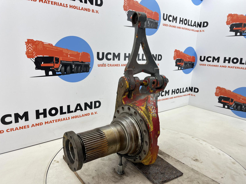 Grove GMK 3050 Steering knuckle axle 1 and 2 left - מפרק היגוי עבור עגורן: תמונה 1 Grove GMK 3050 Steering knuckle axle 1 and 2 left - מפרק היגוי עבור עגורן: תמונה 1